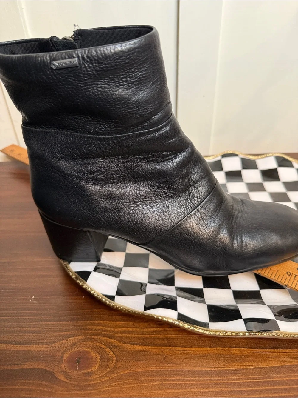 Kenneth Cole Gore Tex Leather Ankle Boots Black Block Heel Waterproof 9.5